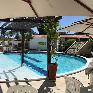 https://mandakaru-residence-10.portodegalinhashotels.com